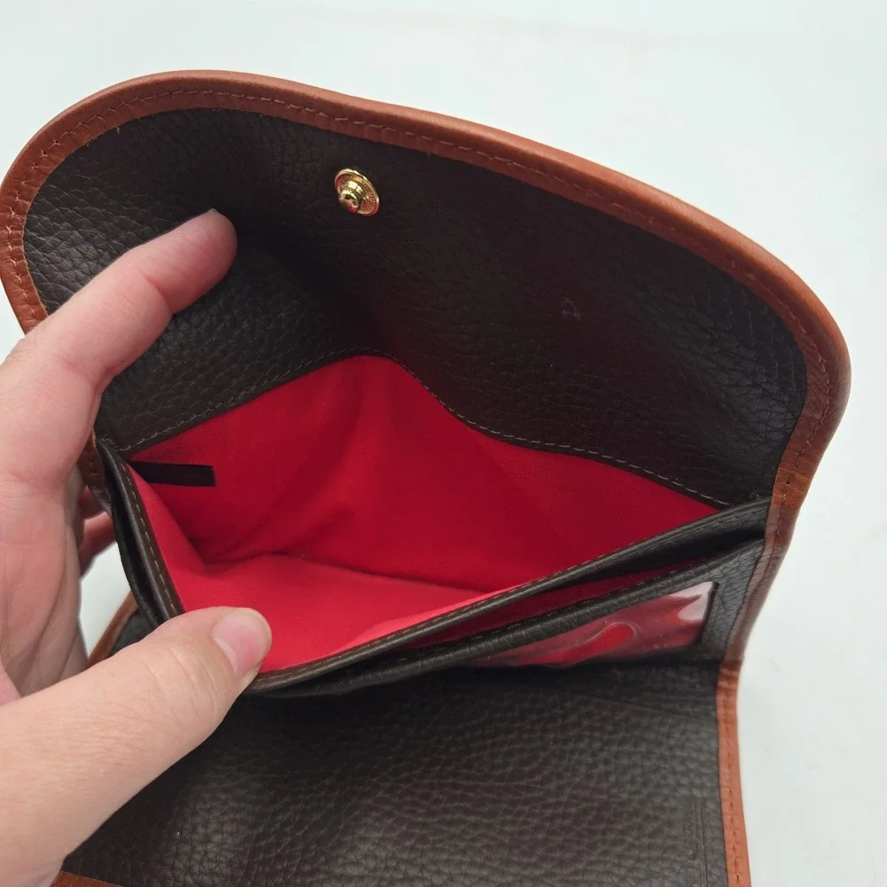 Vtg Dooney & Bourke Pebble Grain Continental Clutch Wallet Checkbook Brown Tan
